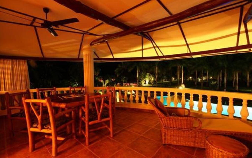 Sunset Villa Boutique Resort Diani Beach Quarto foto